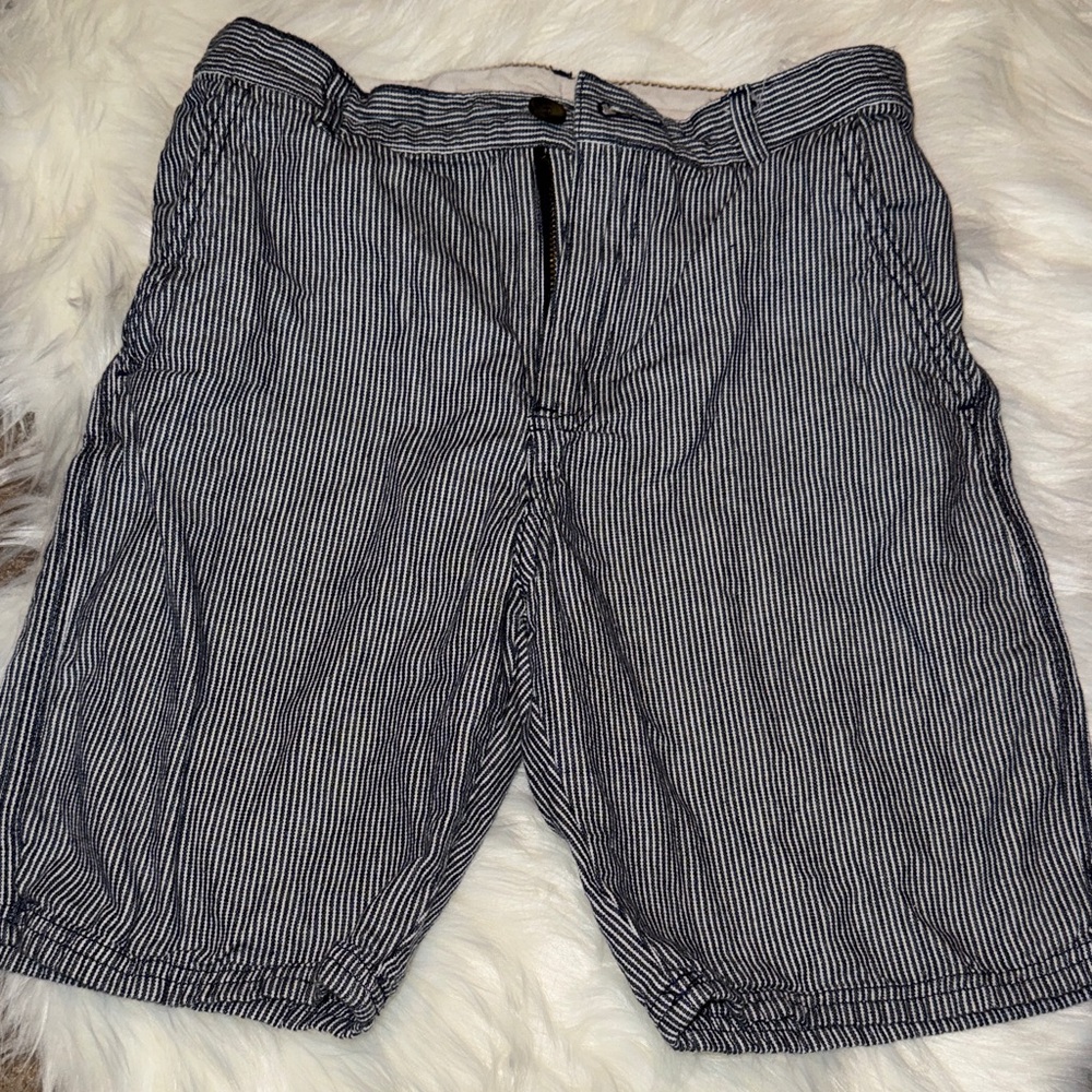 Navy blue white pen striped soft cotton twill Shorts like new H&M Easter kid boy